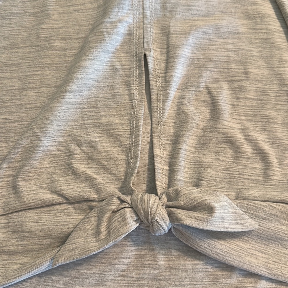 Old Navy 2pc Workout Set - Picture 4 of 4